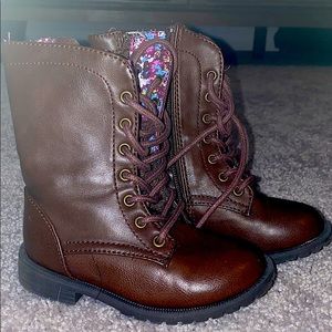 Toddler boots size 7 dark brown
